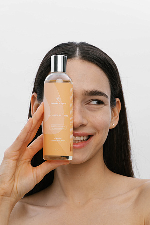 Био-шампунь "Восстановление и увлажнение"